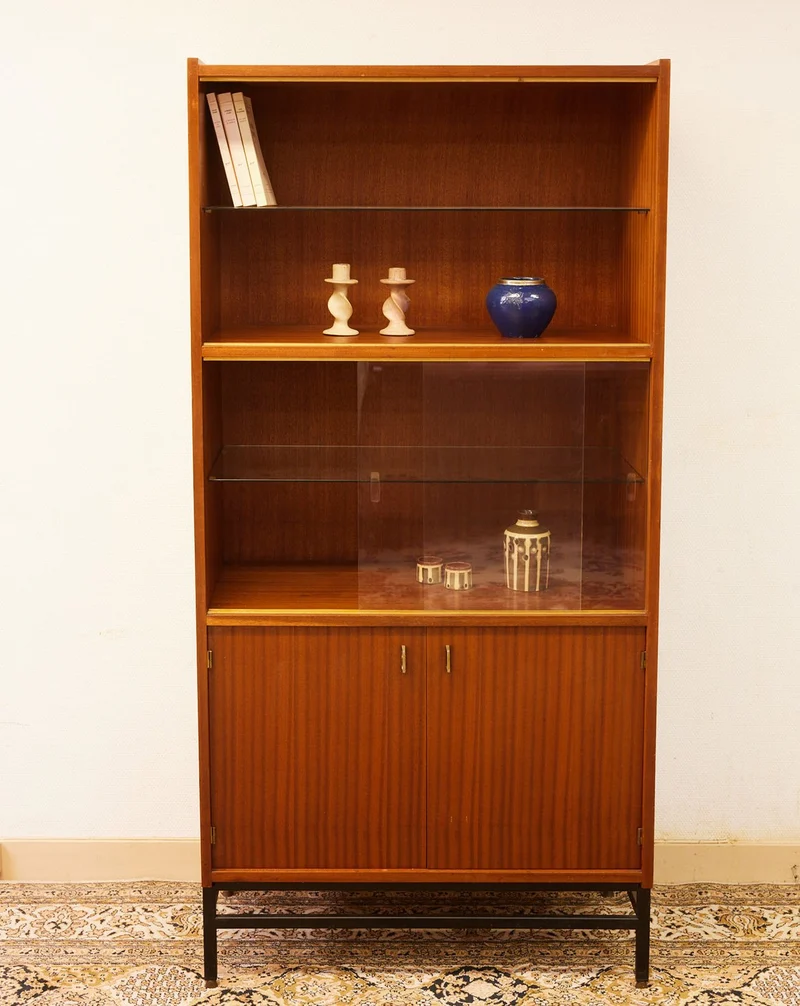 Victoria, la vitrine vintage en bois N°1335