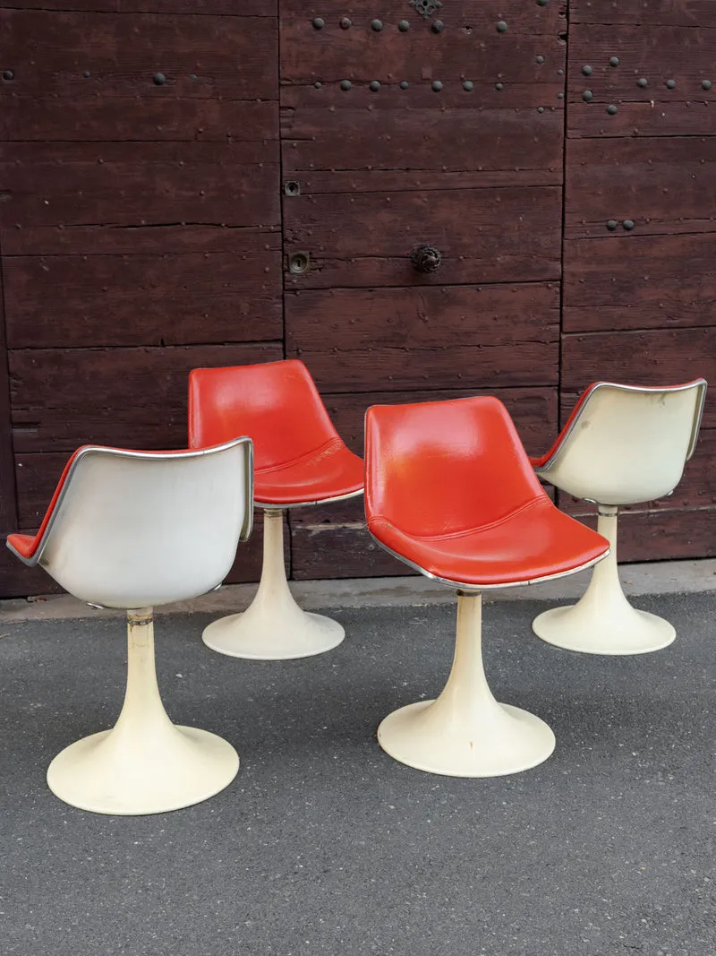 Alma, le lot de 4 chaises à piètement tulipe en skaï rouge style Space Age N°1944