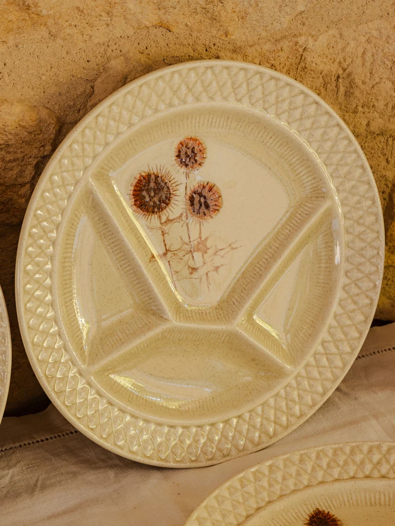 Antoinette, le lot de 8 assiettes en grès N°342