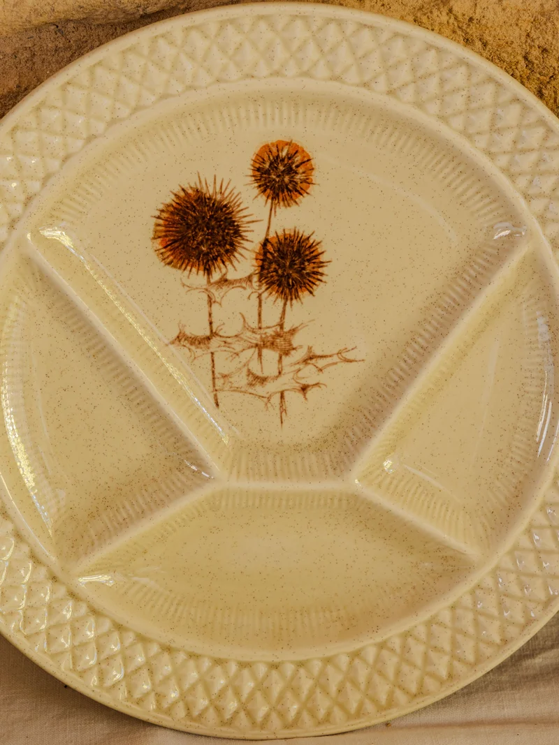 Antoinette, le lot de 8 assiettes en grès N°342