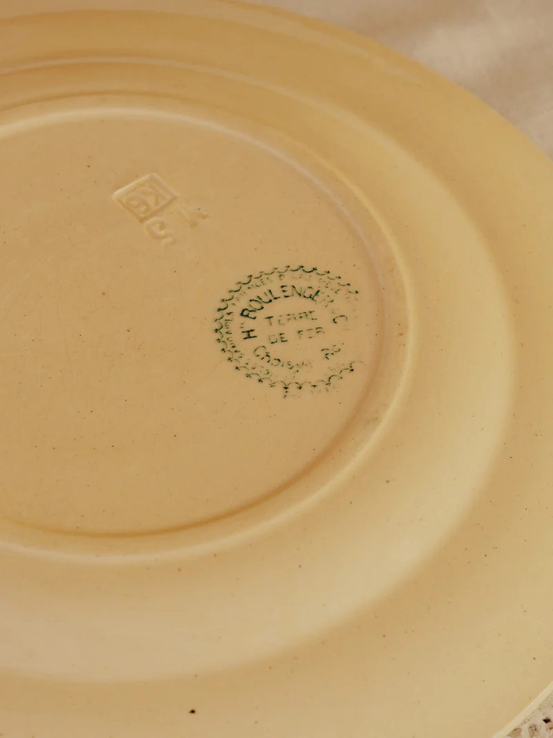 Antoinette, la paire d'assiettes en terre de fer N°338