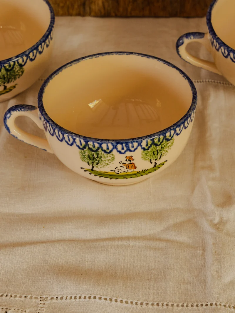 Léandre, le lot de 3 tasses en faïence N°212