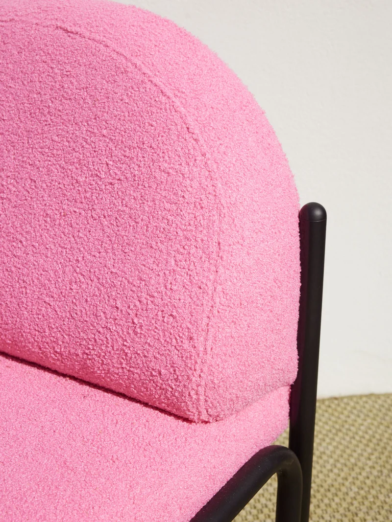 Jakob, le fauteuil rose bonbon N°1354