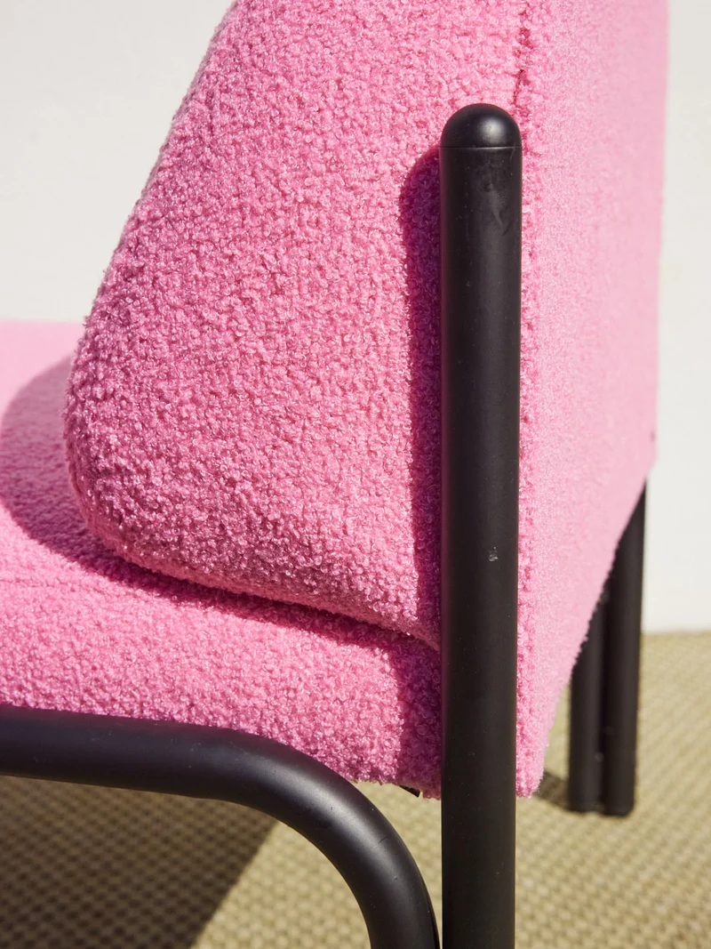 Jakob, le fauteuil rose bonbon N°1354