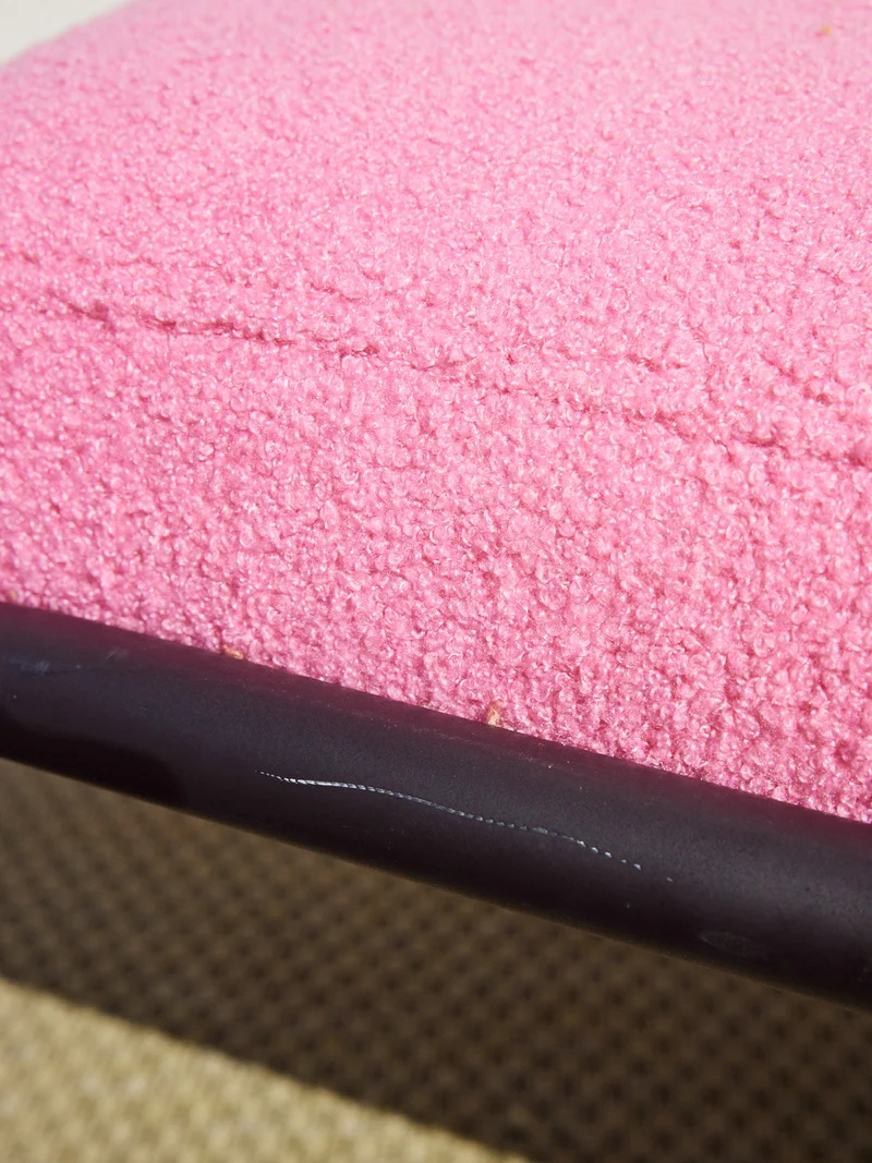 Jakob, le fauteuil rose bonbon N°1354