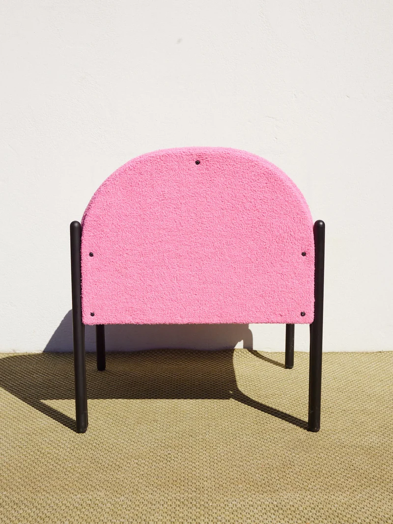Jakob, le fauteuil rose bonbon N°1354