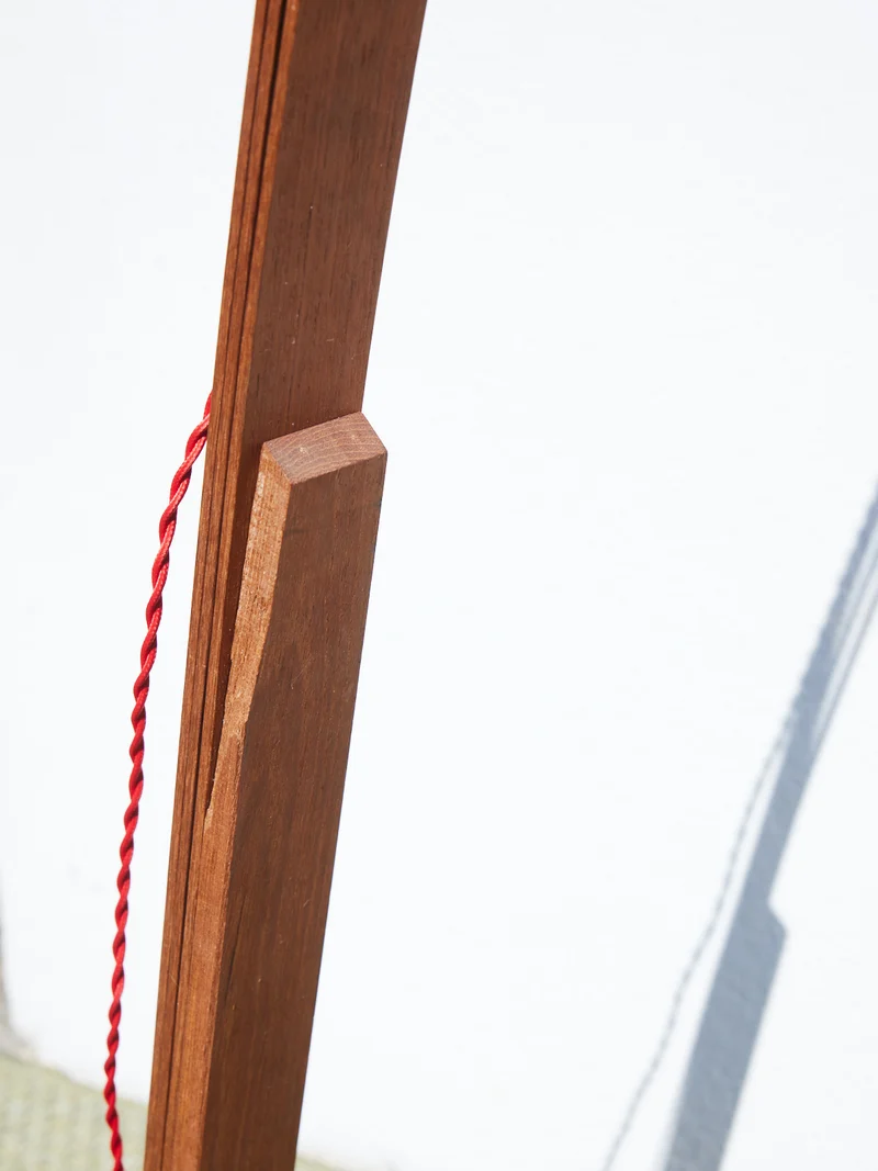 Julien, le lampadaire en bois N°395