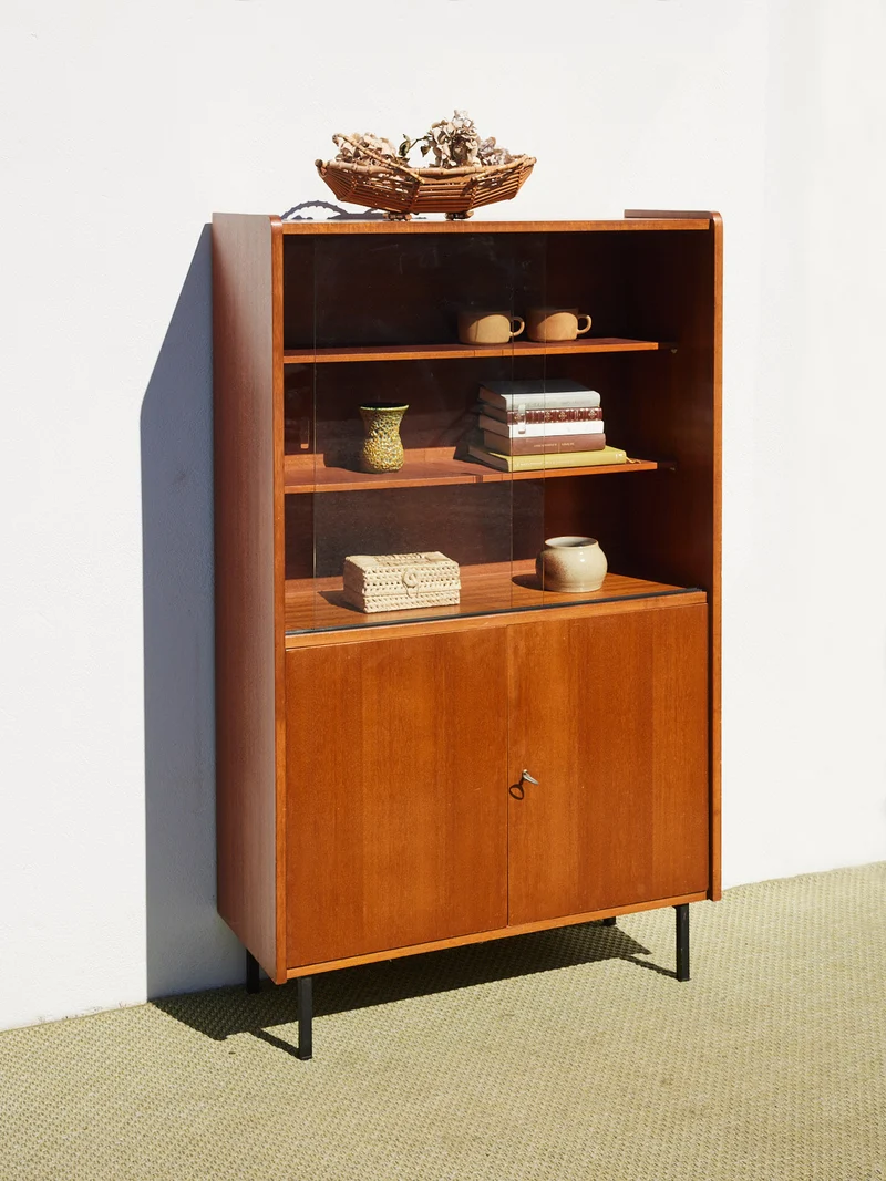 Victoria, la vitrine vintage en bois N°1340