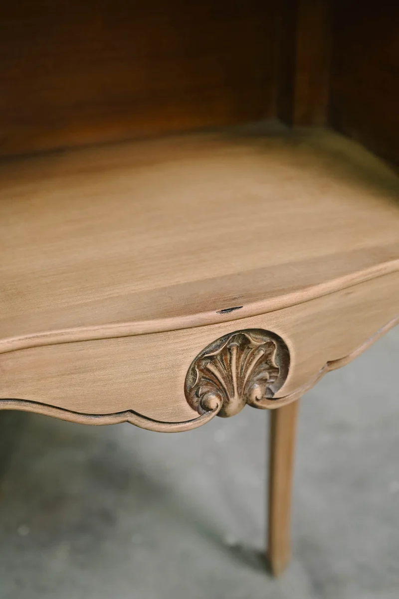 Odile, la petite table de chevet en acajou N°1543