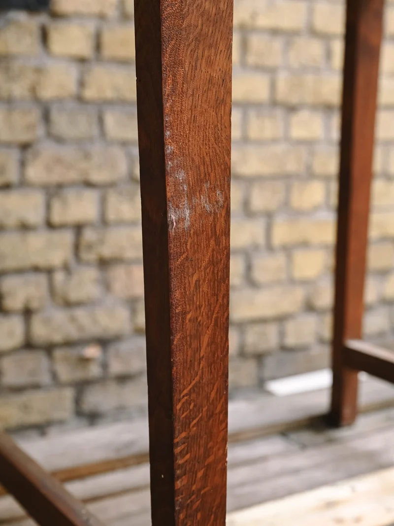 Francine, la table d'appoint en bois N°1540