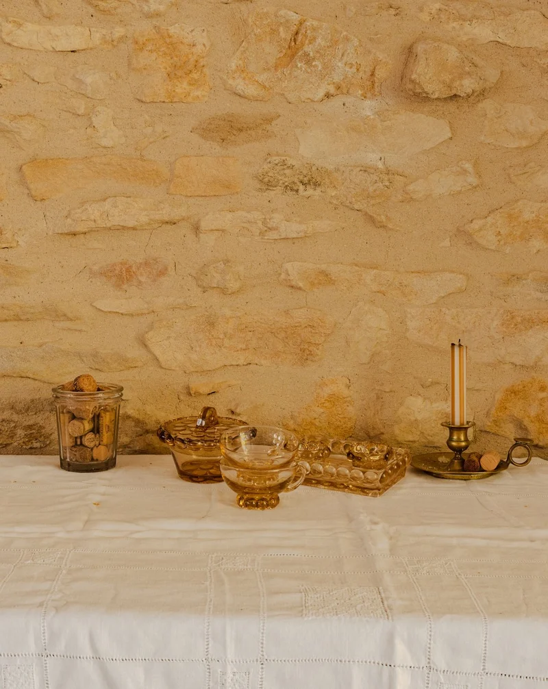 Nestor, le service de vaisselle en pâte de verre jaune N°759