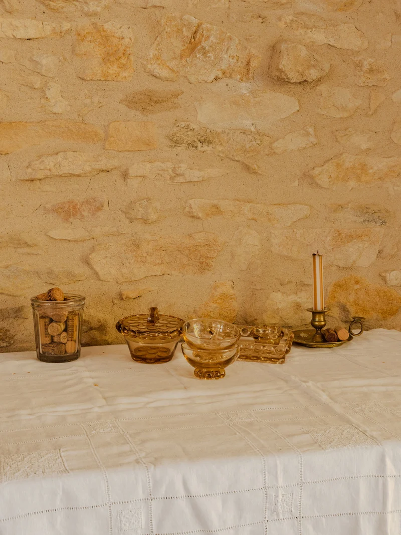 Nestor, le service de vaisselle en pâte de verre jaune N°759