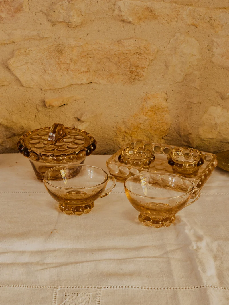 Nestor, le service de vaisselle en pâte de verre jaune N°759