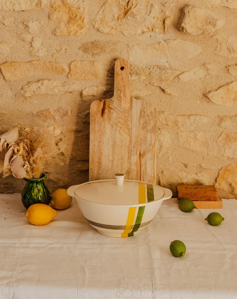 Nestor, la soupière en faïence N°766