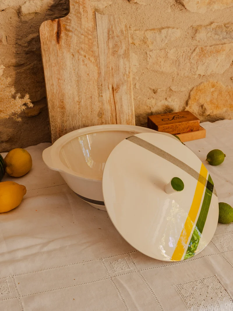 Nestor, la soupière en faïence N°766