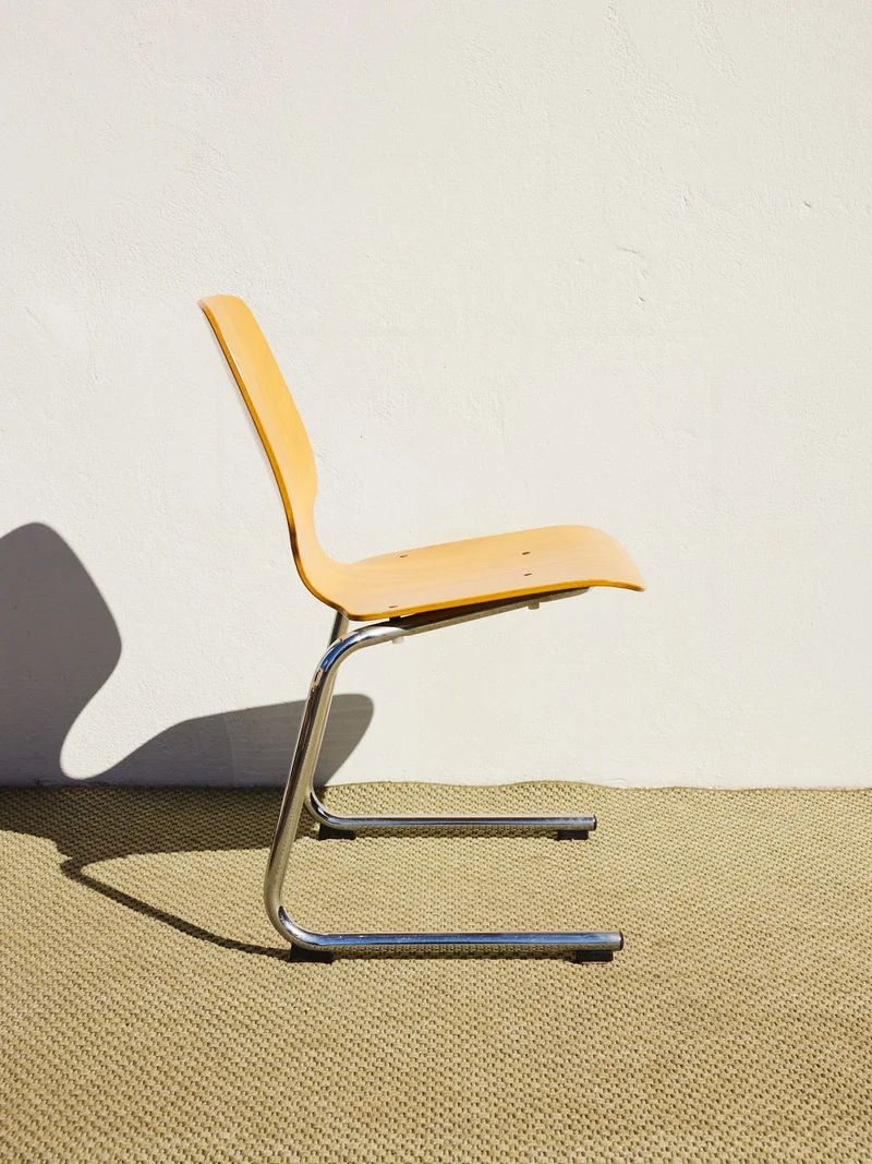 Alma, le lot de 4 chaises en bois N°1929