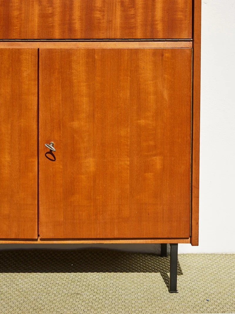 Victoria, la vitrine vintage en bois N°1341