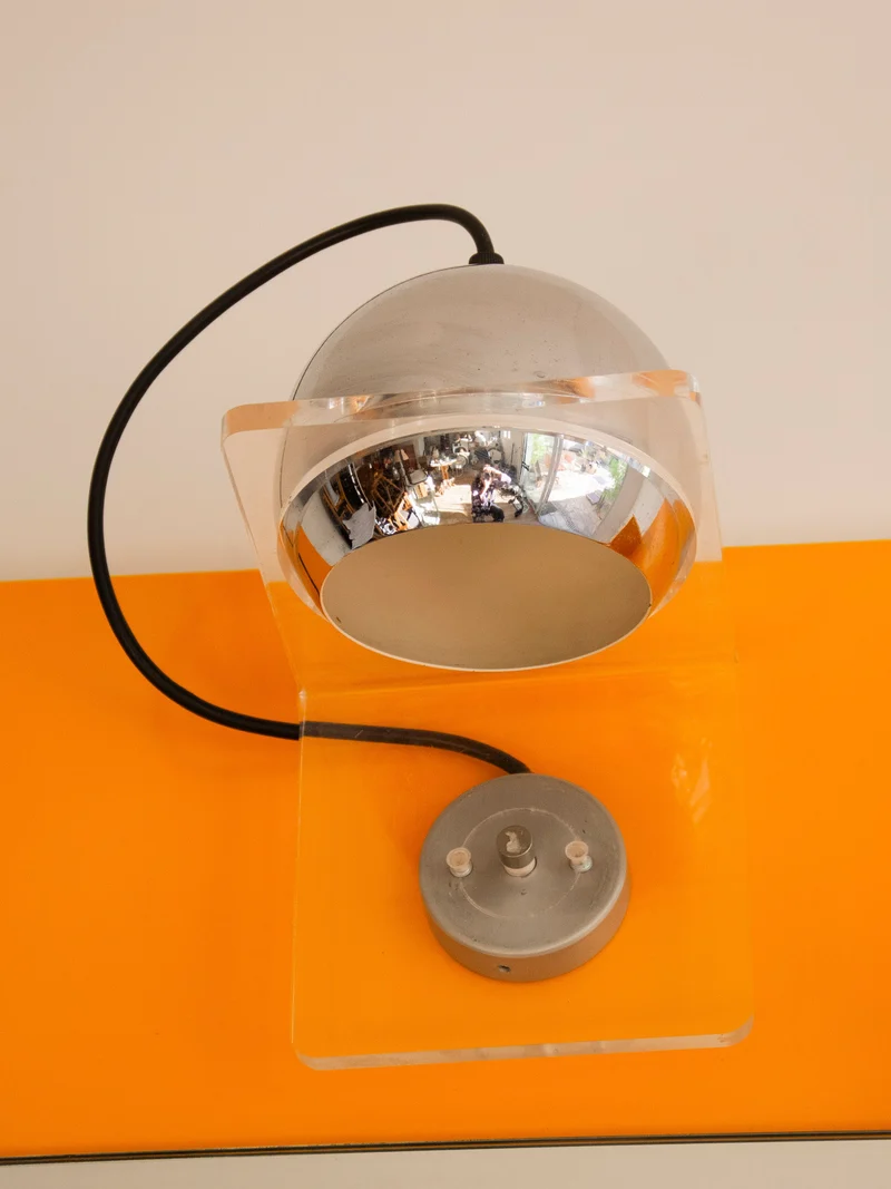 Isabelle, l'étagère au style Space-Age N°345