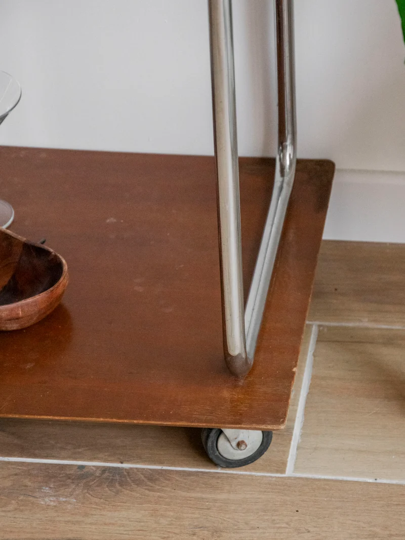 Anouk, la desserte en inox et formica N°394