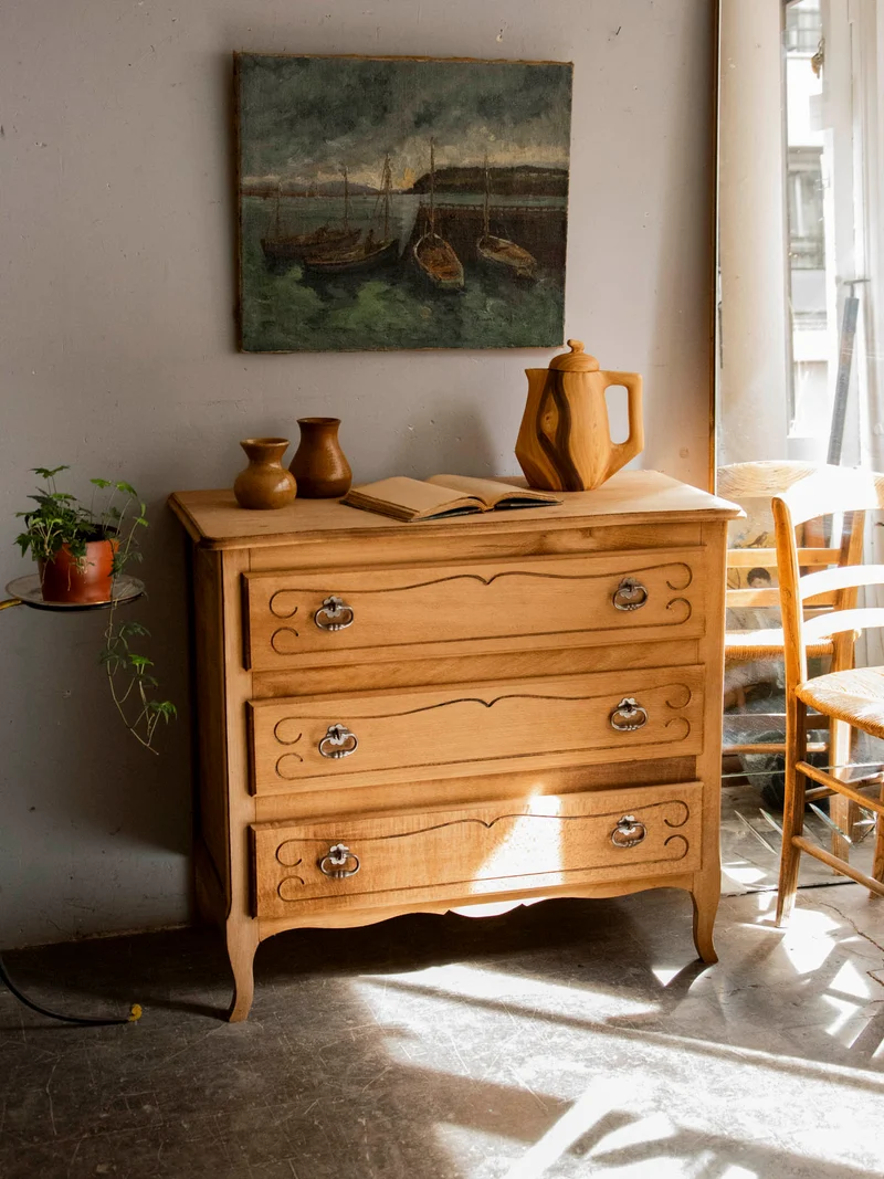 Garance, la commode élégante en bois brut N°744