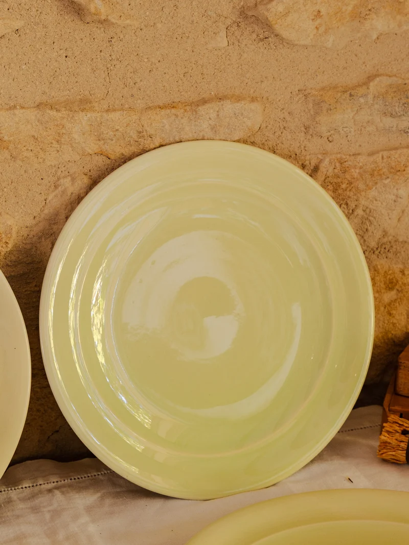 Antoinette, le lot de 5 assiettes en faïence verte N°341