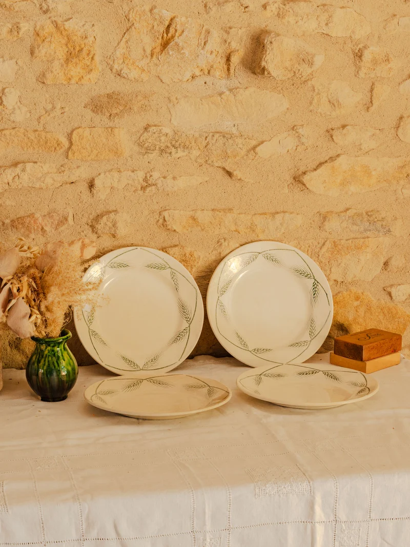 Antoinette, le lot de 4 assiettes creuses en faïence N°346