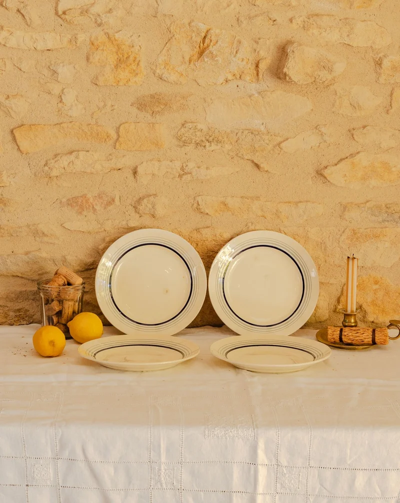 Antoinette, le lot de 4 assiettes creuses en faïence N°344