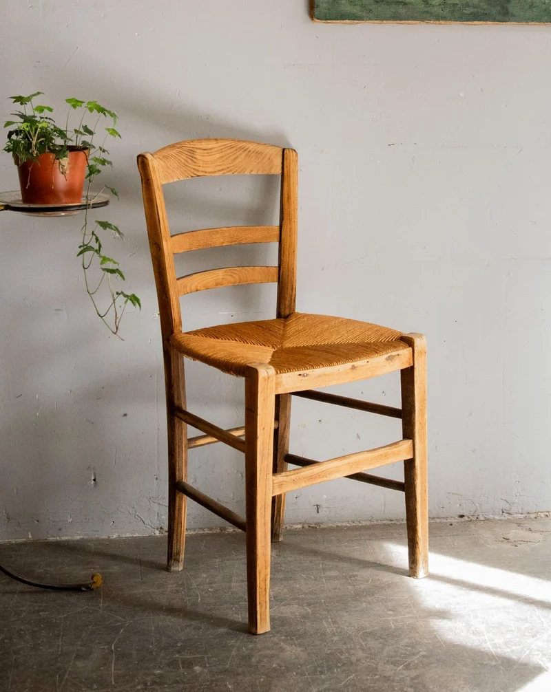 Claude, la chaise en cannage au style campagne N°1590