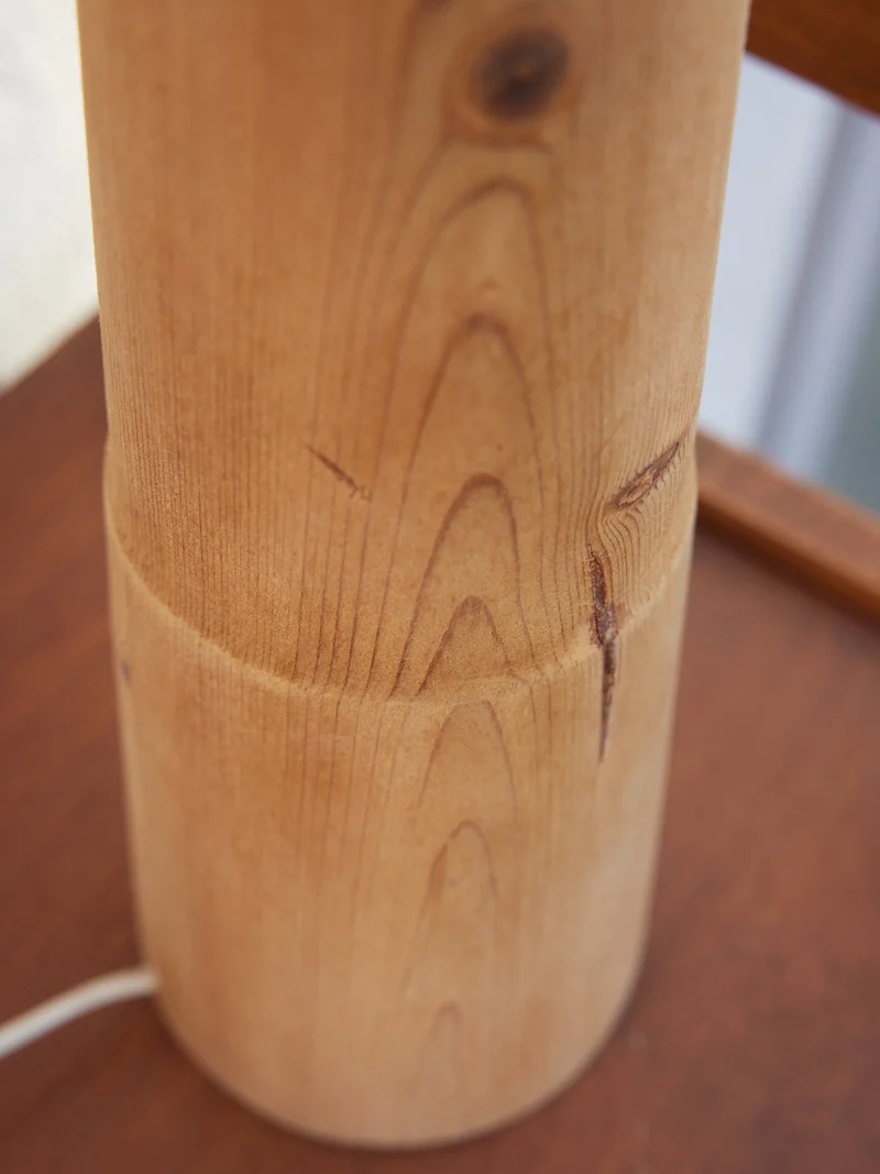 Julia, la lampe à poser en bois N°1034