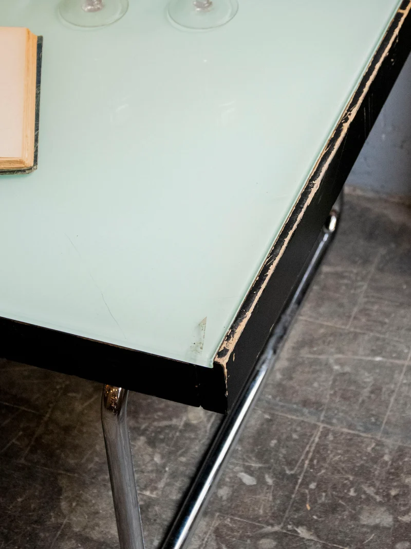 Donna, la grande table basse en verre N°1547