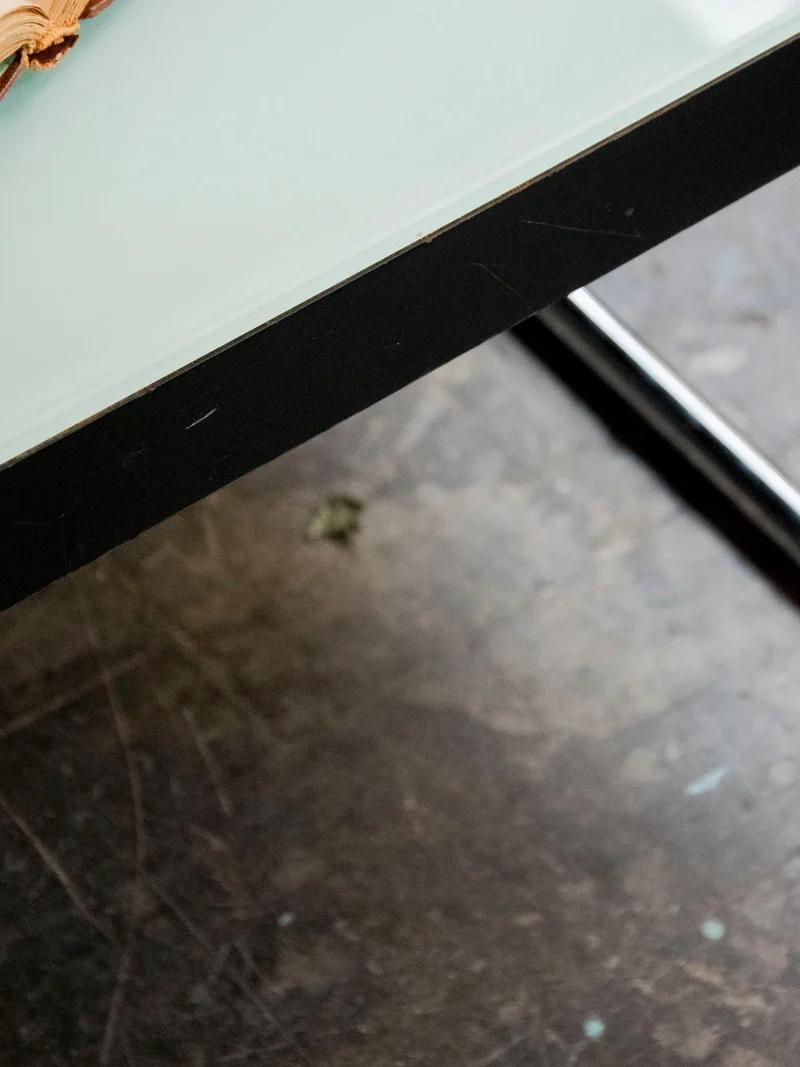 Donna, la grande table basse en verre N°1547