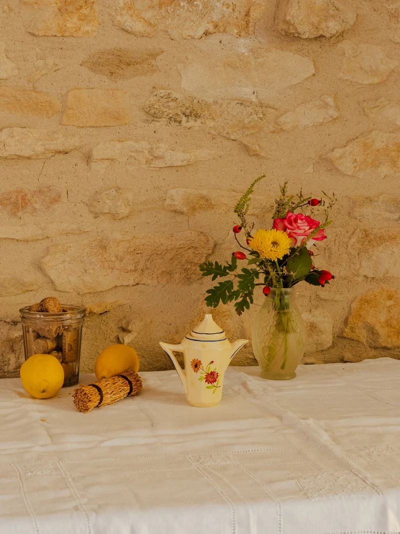 Gabrielle, la petite carafe en faïence N°171