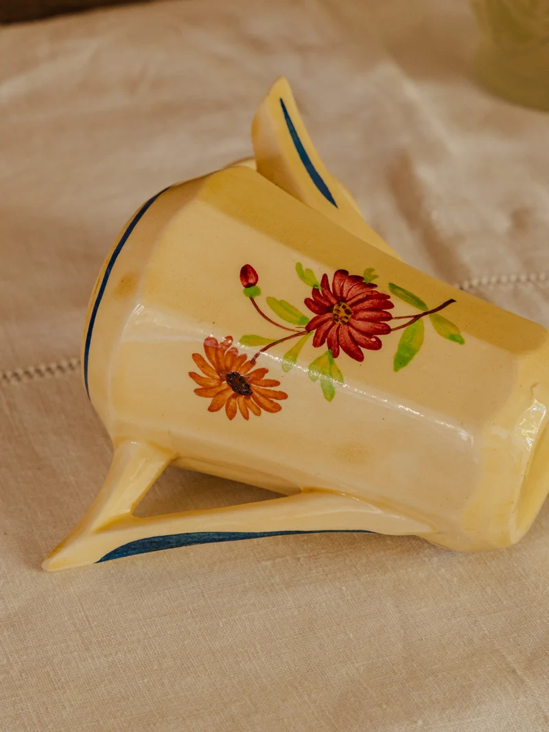 Gabrielle, la petite carafe en faïence N°171