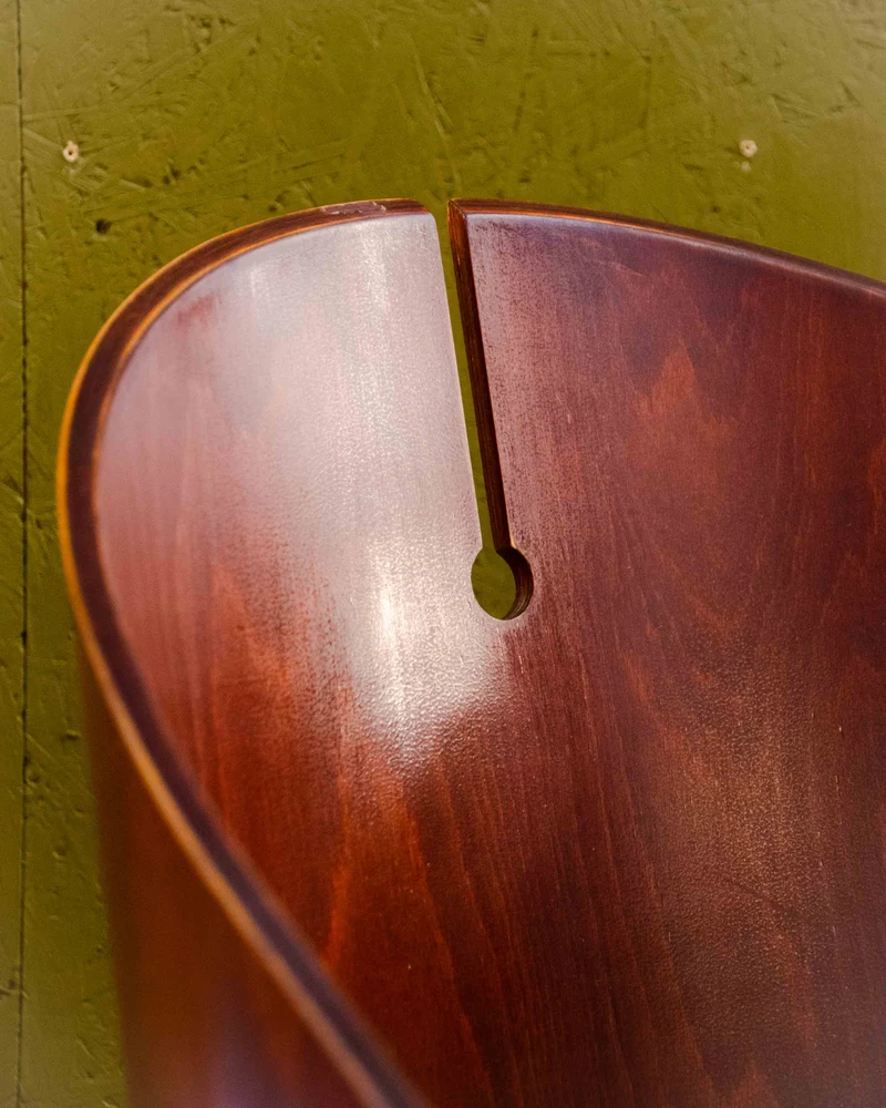 Alma, la chaise en bois cintré N°1919