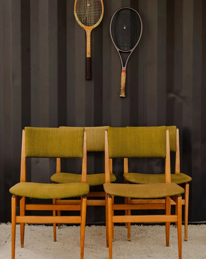 Alma, le lot de 4 chaises en bois et tissu vert N°1872