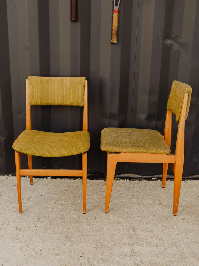 Alma, le lot de 4 chaises en bois et tissu vert N°1872