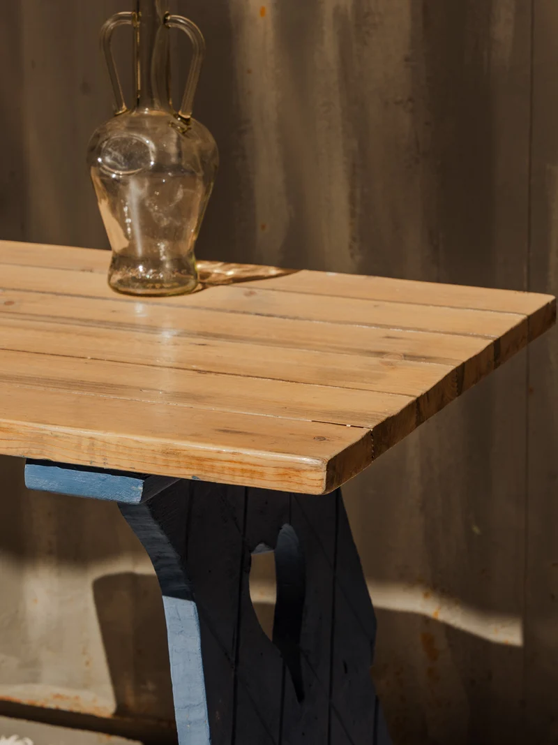 Romy, la table à manger en bois bleu clair N°1482