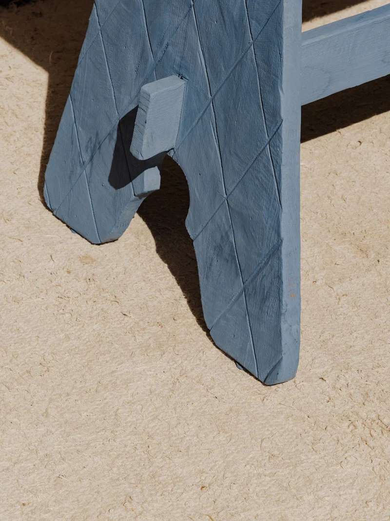 Romy, la table à manger en bois bleu clair N°1482