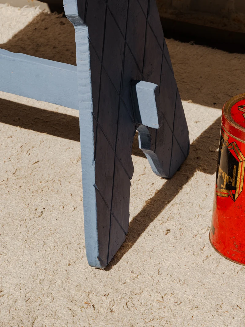Romy, la table à manger en bois bleu clair N°1482