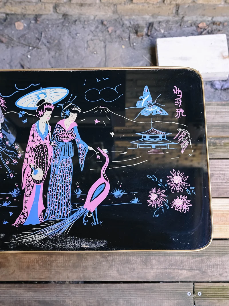 Donna, la table basse japonisante N°1527
