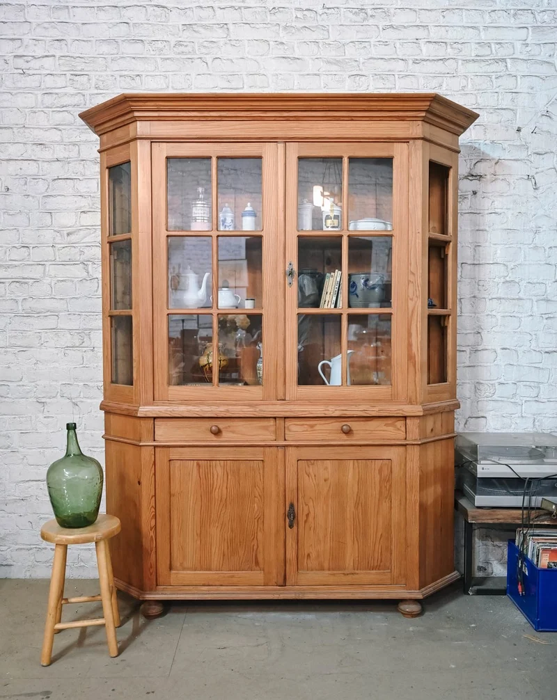 Maximilien, le vaisselier style campagne en bois N°398