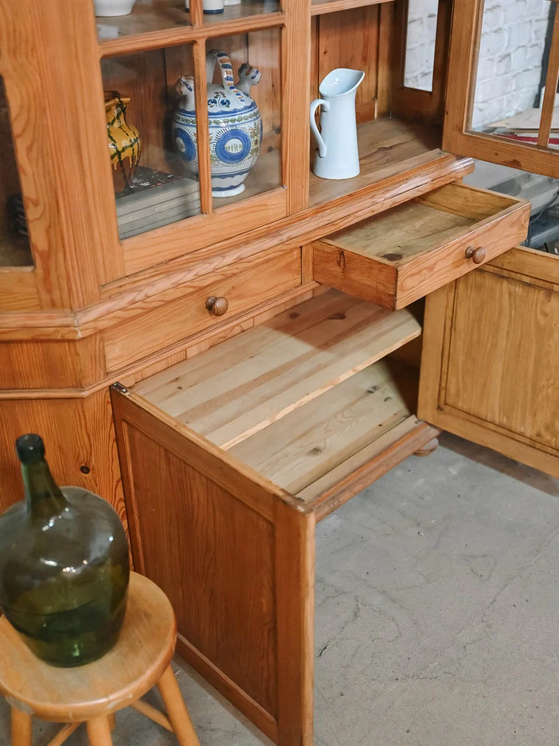 Maximilien, le vaisselier style campagne en bois N°398