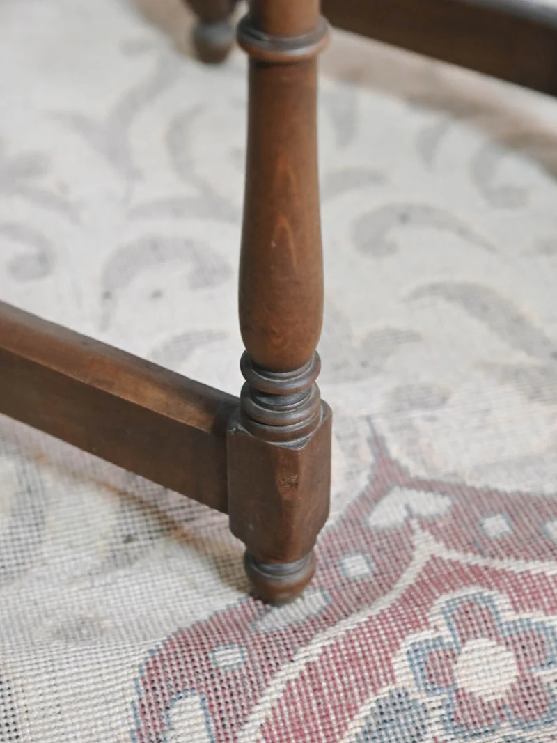 Francine, la table d'appoint en bois rustique N°1522