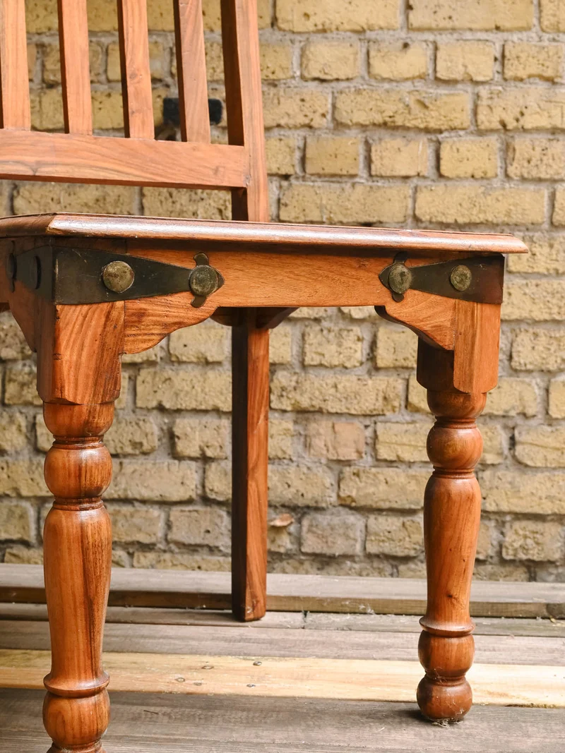 Claude, la chaise rustique en bois N°1569