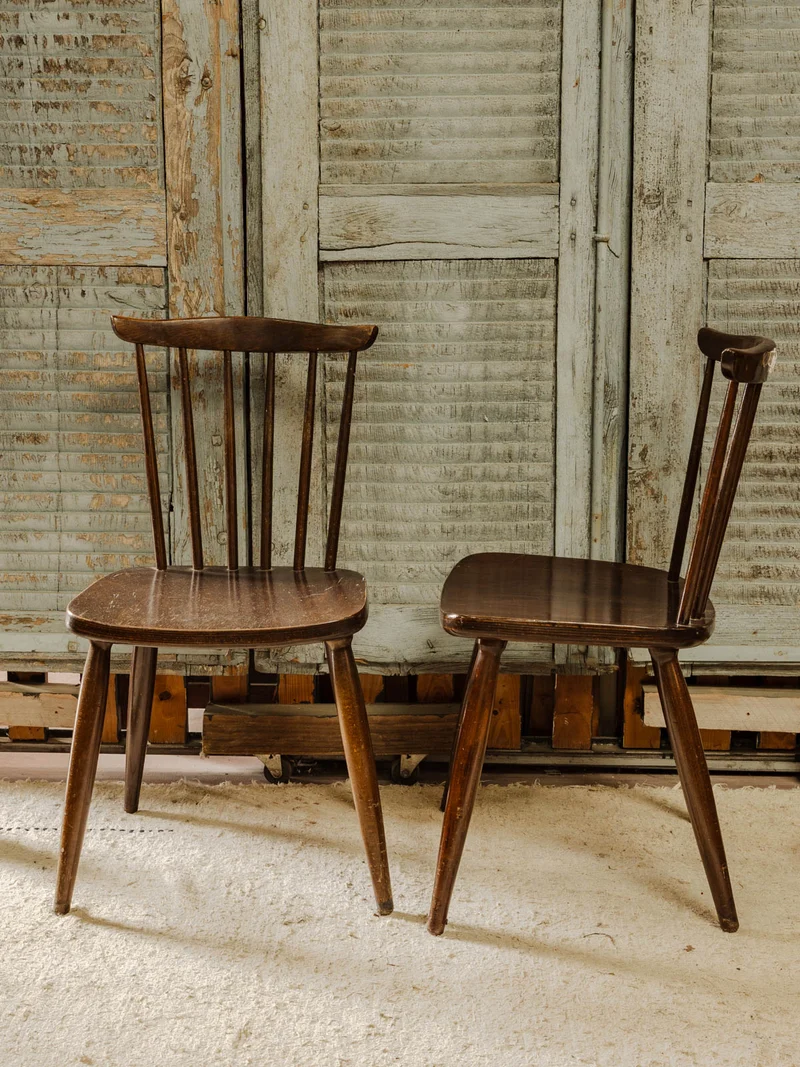 Claude, le lot de 3 chaises en bois N°1566