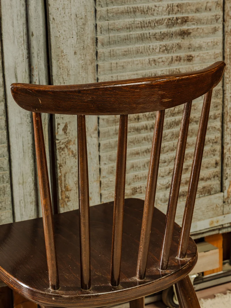 Claude, le lot de 3 chaises en bois N°1566