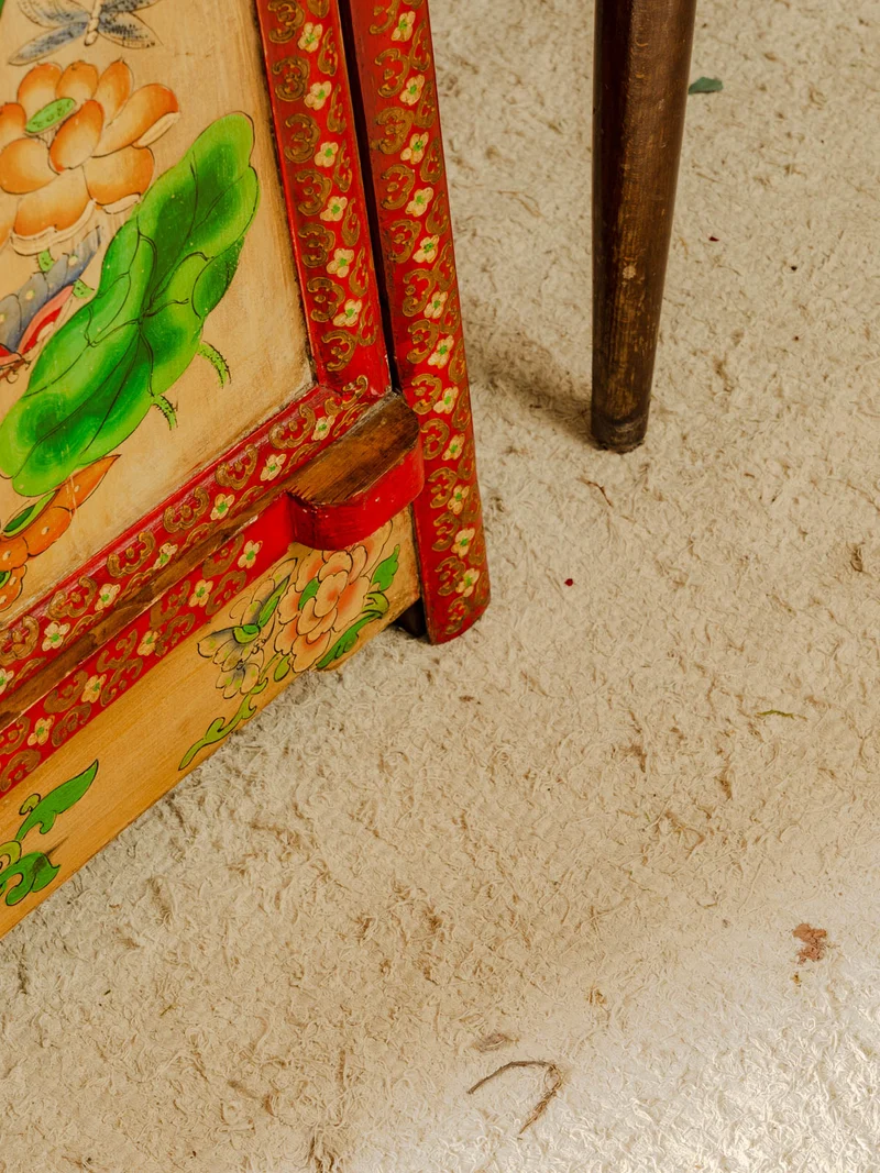 Blandine, la petite armoire asiatique en bois N°492