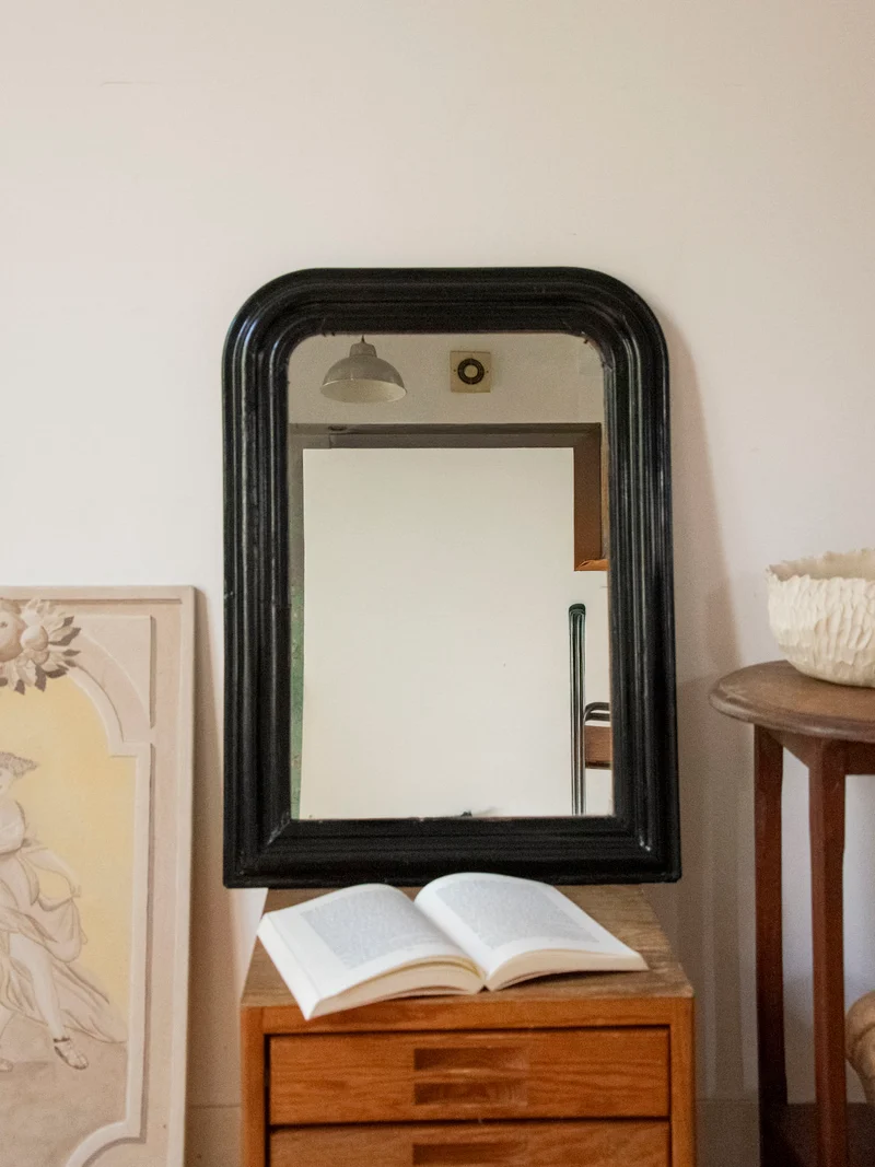 Georges, le miroir ancien au cadre noir N°1423
