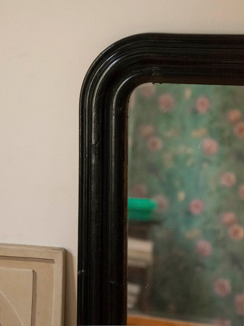 Georges, le miroir ancien au cadre noir N°1423