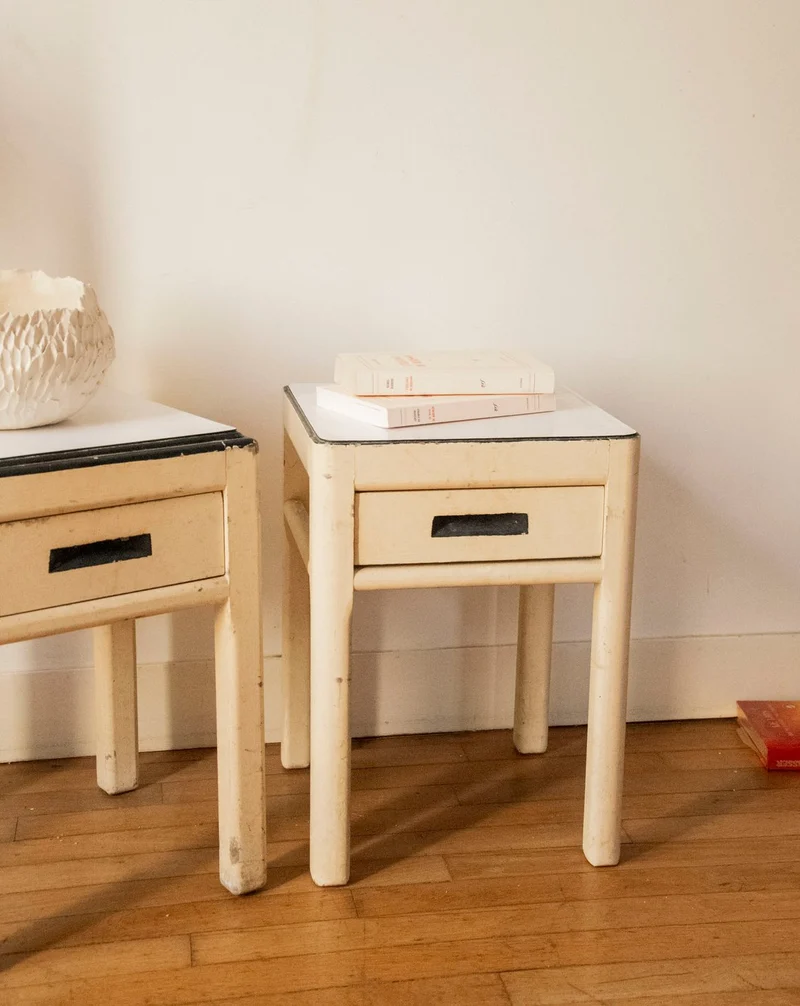 Hanna, la table d'appoint en formica beige N°1531